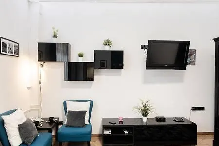 Апартаменты In The Center